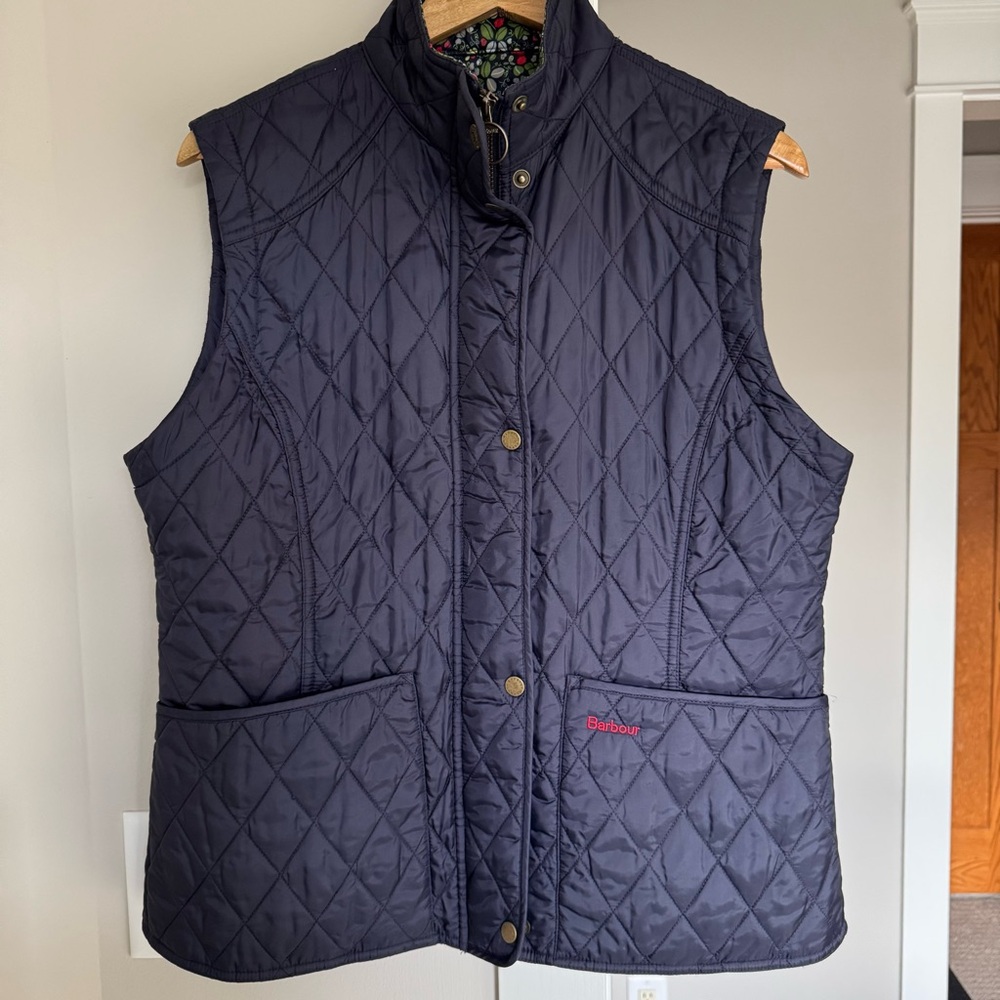 Barbour Women's Dark Quilted Vest